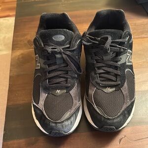 New Balance Black and Gray Sneakers